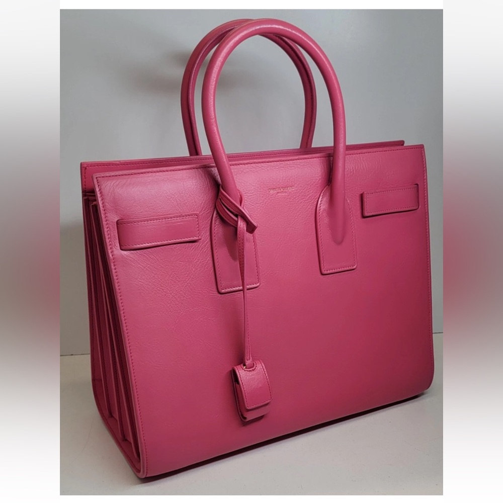 SOLD ❌Saint Laurent Pink Calfskin Sac De Jour Handbag 🔥